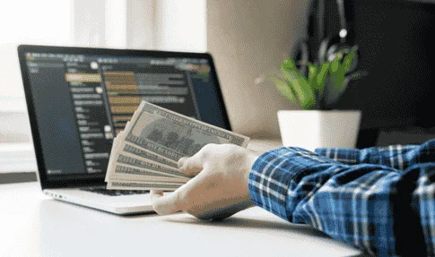 How to Earn ₹20,000-₹50,000/Month with Digital Marketing (India Students Guide)